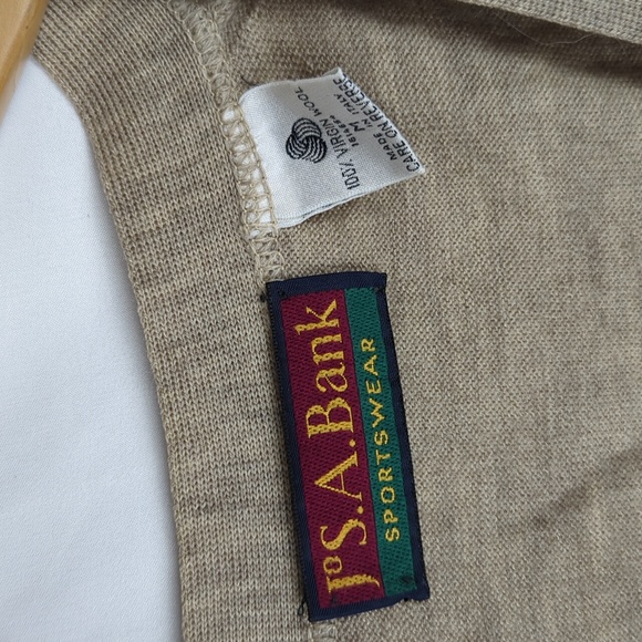 JOS. A. BANK Men's Tan Wool Sleeveless Golf Cardigan Button Front Vest - Picture 2 of 2